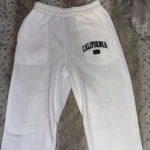 White LA California thick sweat pants!!